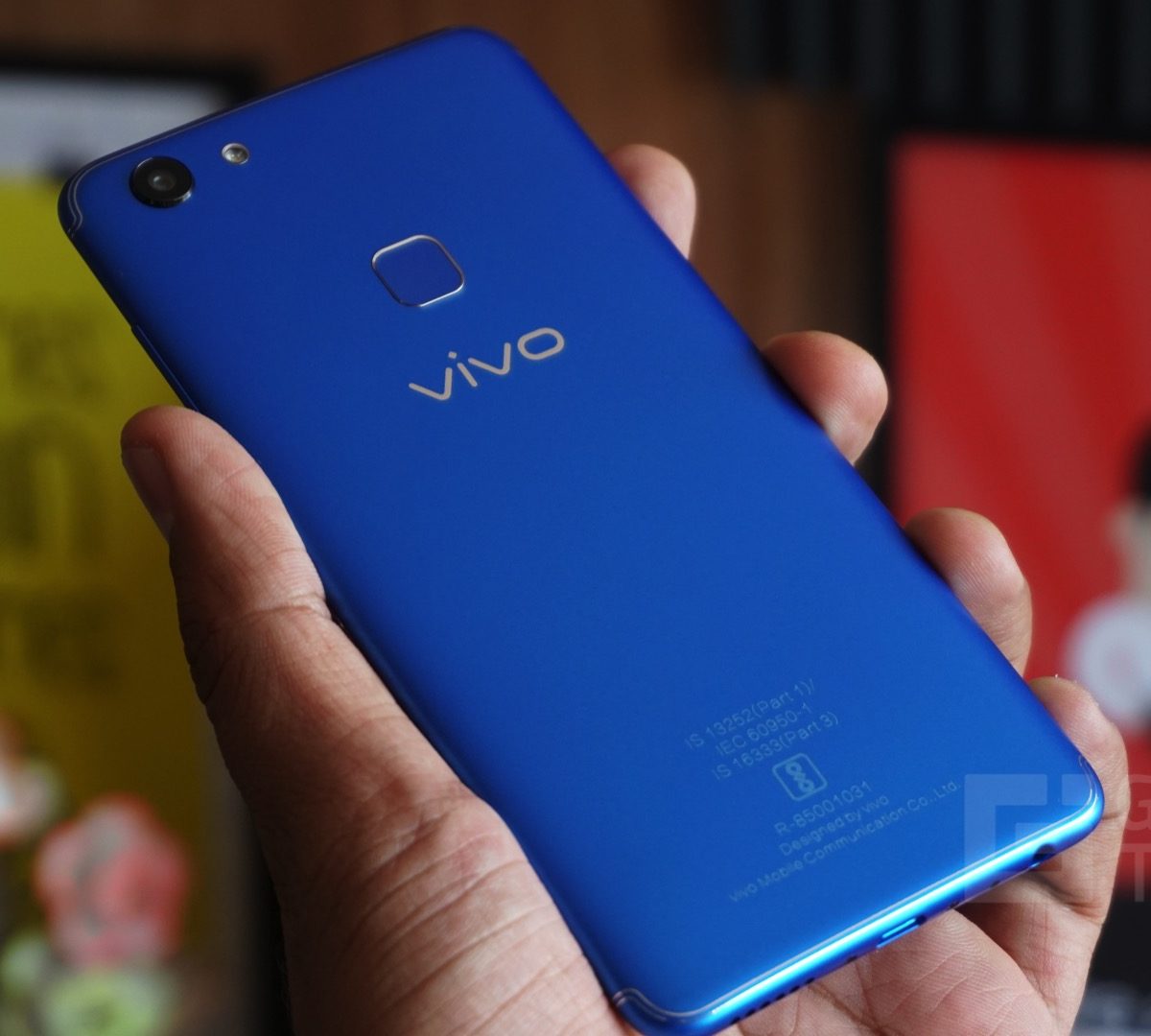 Vivo V7 Energetic Blue - Best Features of the Phone