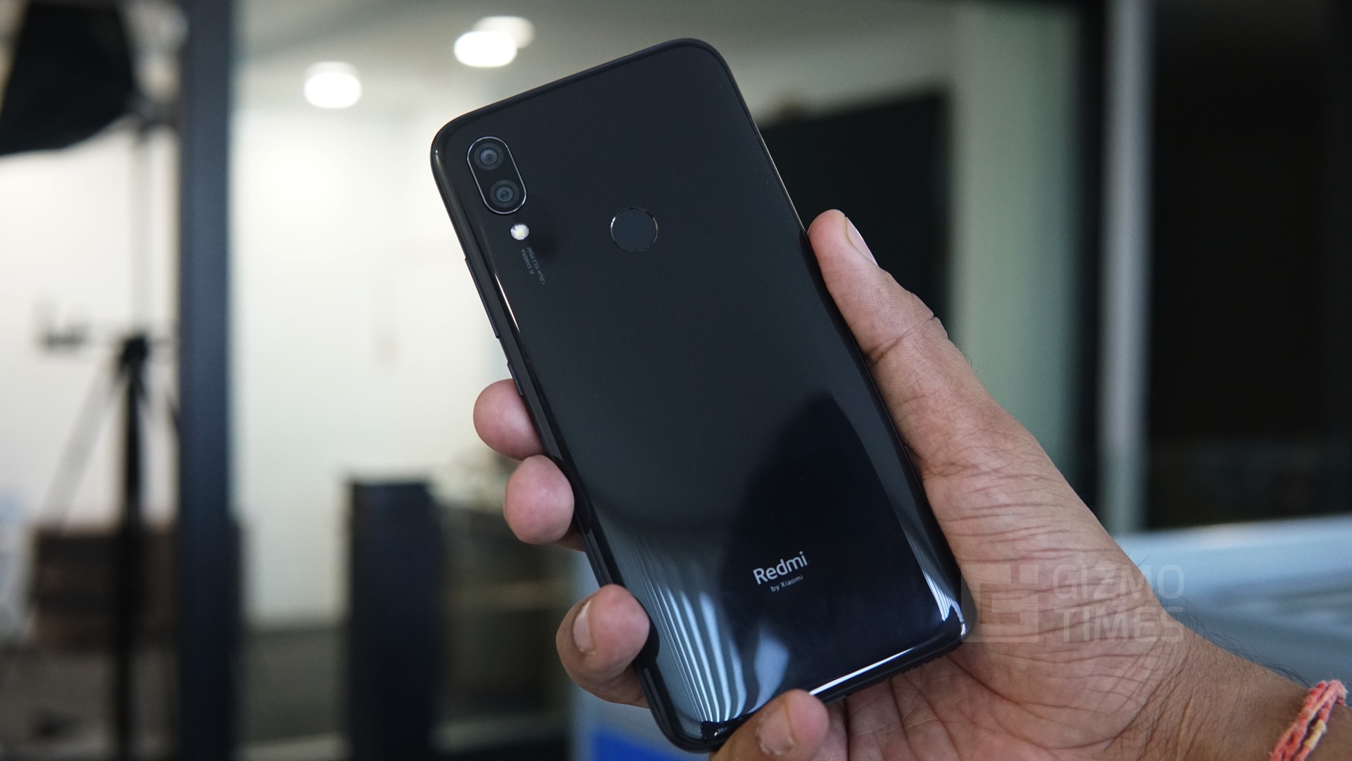 Xiaomi Redmi Y3 Back - Gizmo Times